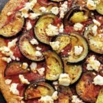 130115 pizza mit auberginen harissa und feta 0.jpg