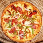 pizza mit salami paprika und peperoni ala setangi beach rezept bild nr 4.jpg
